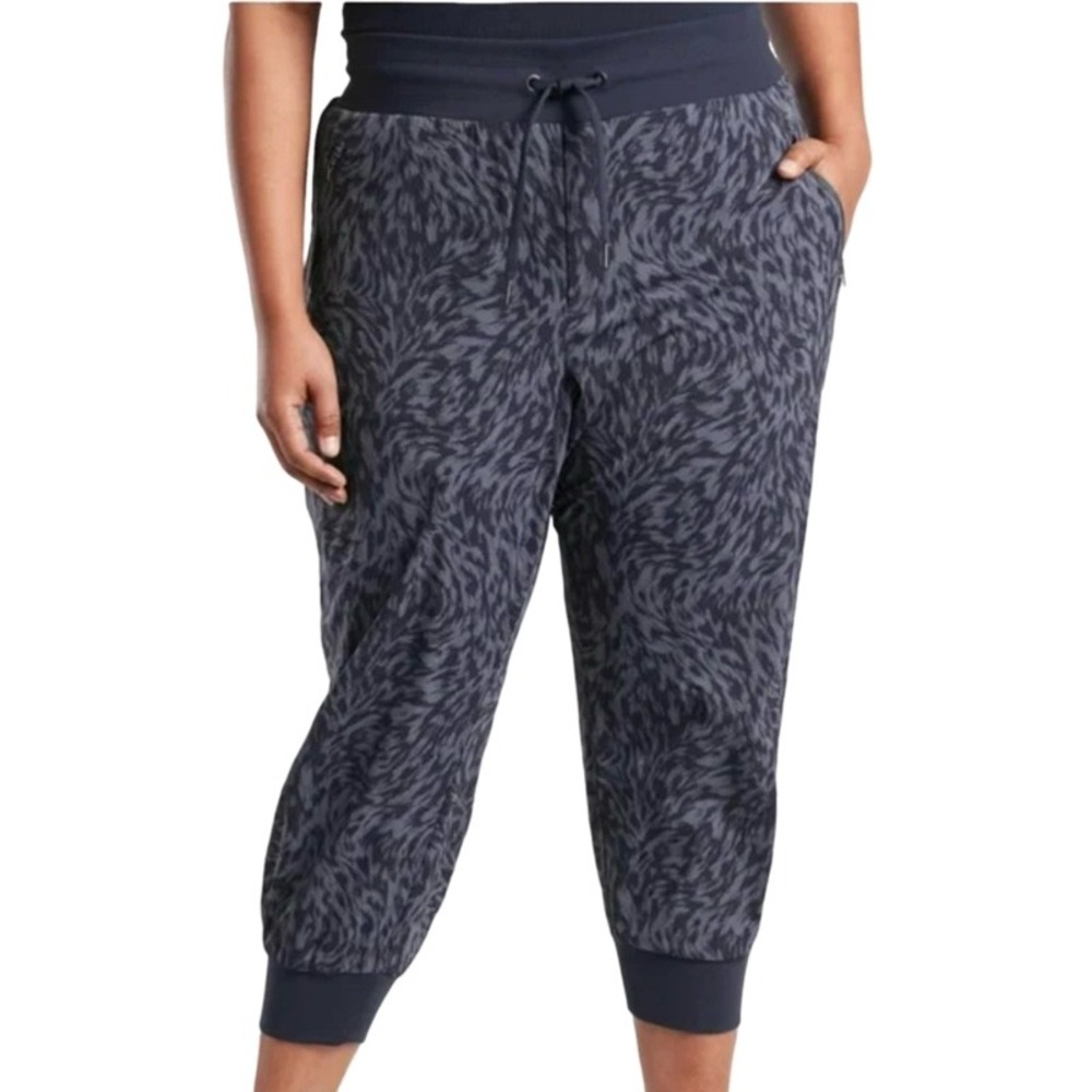 ATHLETA Trekki North Printed Crop Jogger Pants Size‎ 24 Blue Gray Animal Print